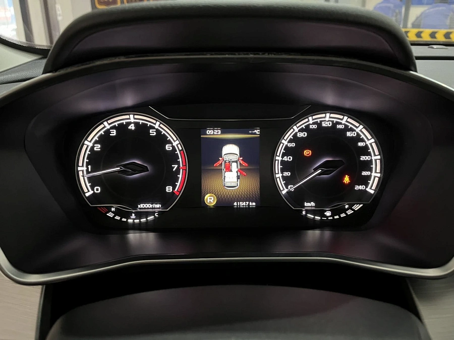 Geely Binyue, 2021г., передний привод, робот