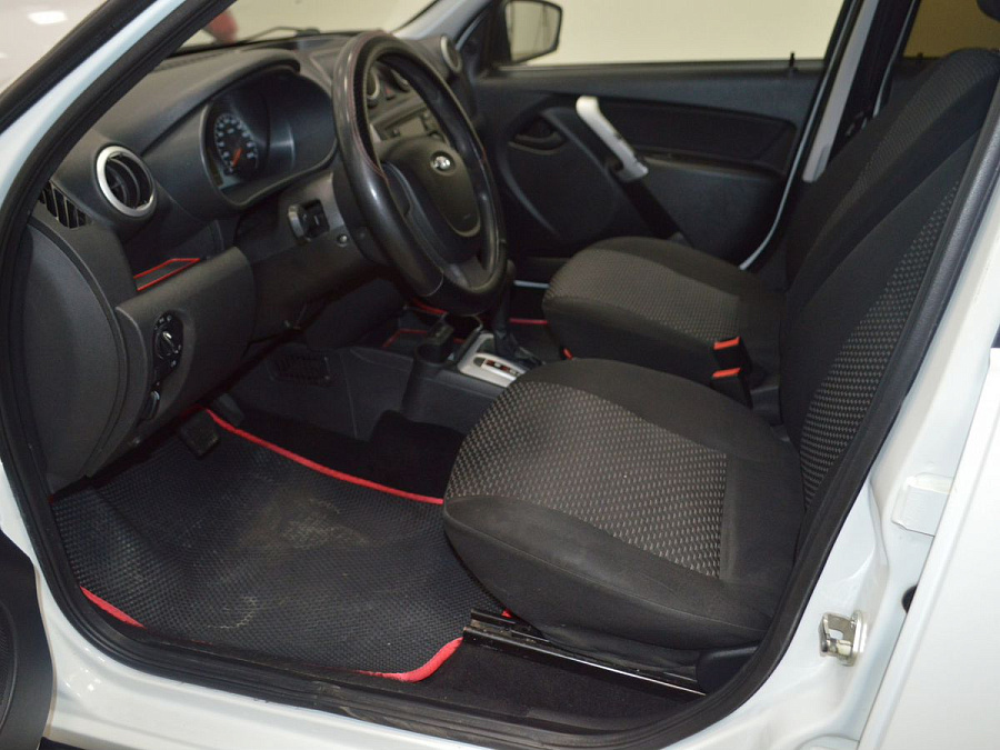 Lada (ВАЗ) Granta, 2017г., передний привод, автомат