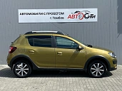 Renault Sandero, 2015г., передний привод, автомат