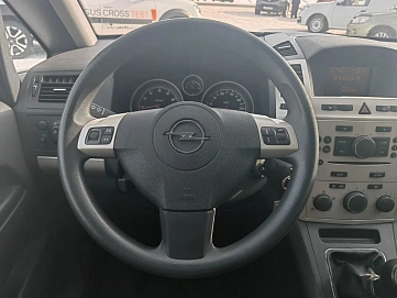 Opel Zafira, 2008г, передний привод, механика