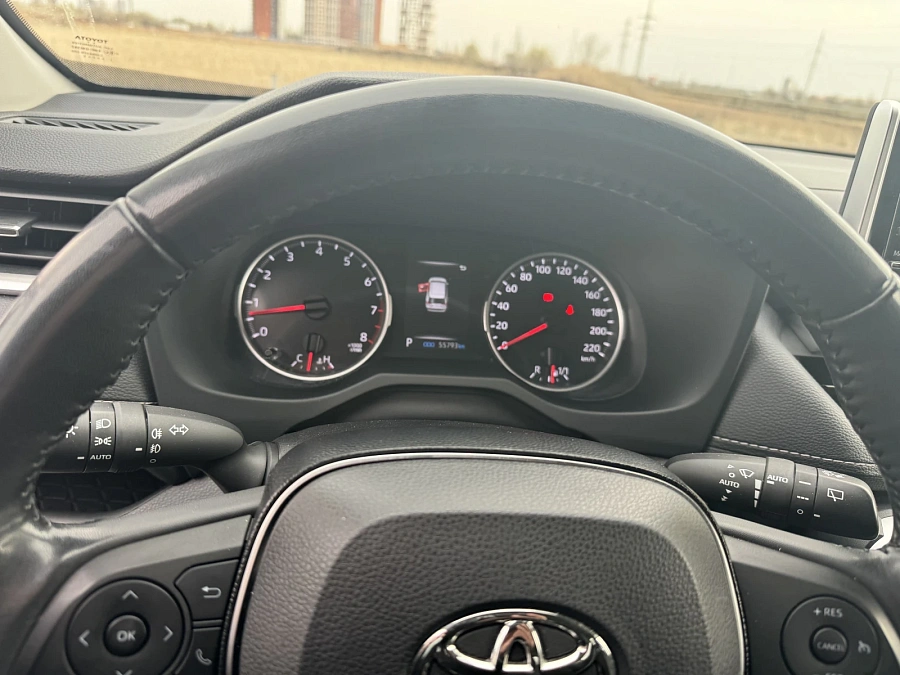 Toyota RAV4, 2021г., полный привод, автомат