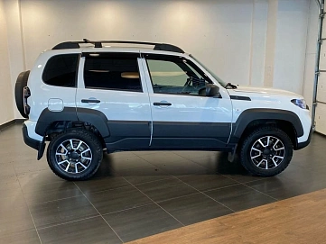 Lada (ВАЗ) , 2023г., передний привод, механика