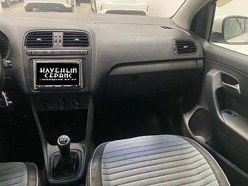 Volkswagen Polo, 2011г, передний привод, механика