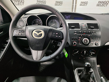 Mazda , 2011г., передний привод, механика