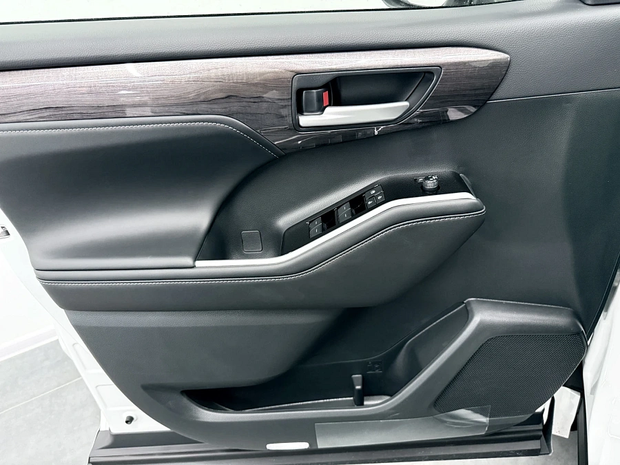 Toyota Highlander, 2026г., полный привод, автомат