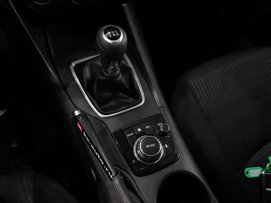 Mazda 3, 2014г., передний привод, механика