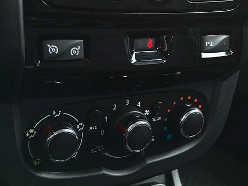 Renault Duster, 2017г, полный привод, автомат