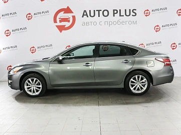 Nissan Altima, 2015г, передний привод, вариатор