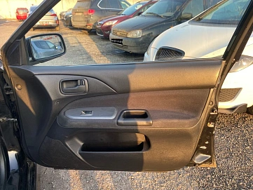 Mitsubishi Lancer, 2006г, передний привод, механика