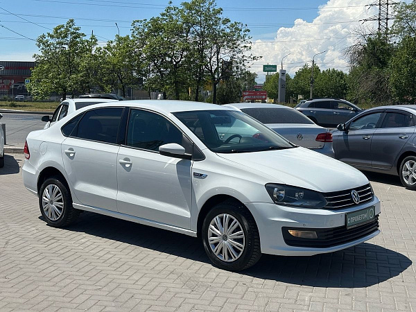 Volkswagen Polo, 2018г., передний привод, механика