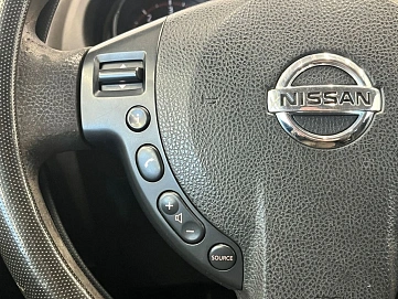 Nissan Qashqai, 2009г, передний привод, механика