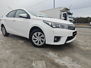 Toyota Corolla, 2013г, передний привод, вариатор