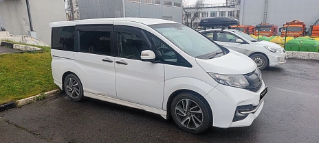 Honda Stepwgn, 2016г, передний привод, вариатор