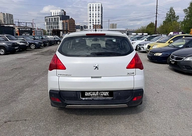 Peugeot 3008, 2011г, передний привод, автомат