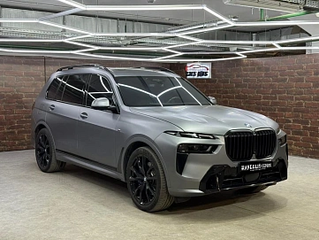 BMW X7, 2023г, полный привод, автомат