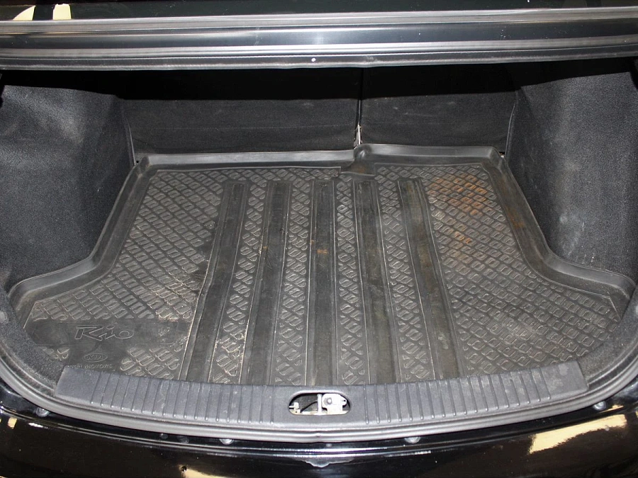 Kia Rio, 2010г., передний привод, механика