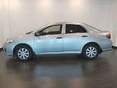Toyota , 2010г., передний привод, механика