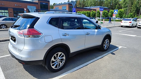 Nissan X-Trail, 2015г, полный привод, вариатор