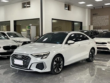 Audi A3, 2022г, передний привод, автомат