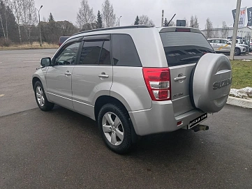 Suzuki Grand Vitara, 2011г, полный привод, автомат