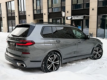 BMW X7, 2022г, полный привод, автомат