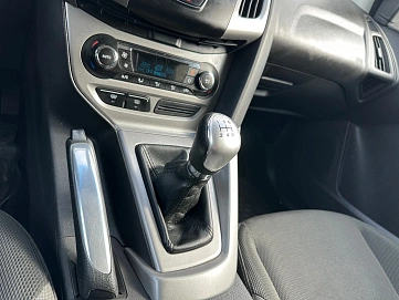 Ford Focus, 2013г, передний привод, механика