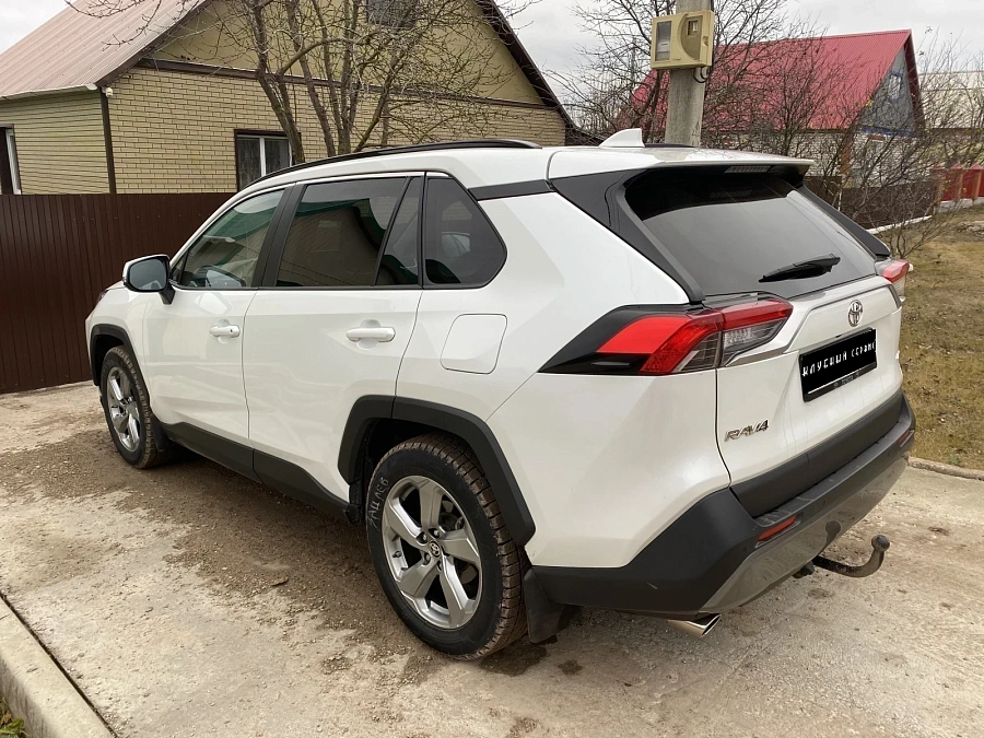 Toyota RAV4, 2021г., полный привод, вариатор