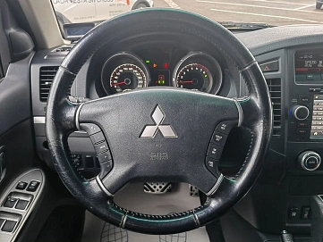 Mitsubishi Pajero, 2013г, полный привод, автомат