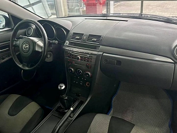 Mazda 3, 2006г, передний привод, механика