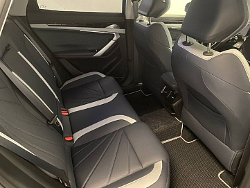 Geely Atlas, 2024г, передний привод, автомат