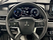 Mitsubishi Outlander, 2023г., передний привод, вариатор