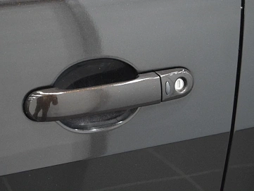 Nissan Tiida, 2013г, передний привод, автомат