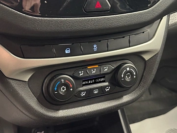 Lada (ВАЗ) , 2021г., передний привод, механика