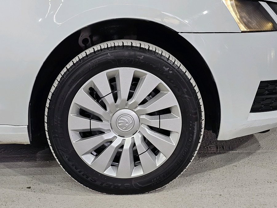 Skoda Octavia, 2018г., передний привод, автомат