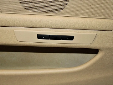 BMW , 2012г., передний привод, автомат