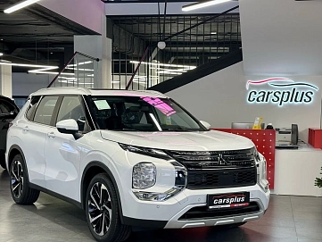 Mitsubishi Outlander, 2023г, передний привод, вариатор