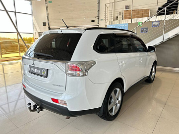 Mitsubishi Outlander, 2012г, полный привод, вариатор