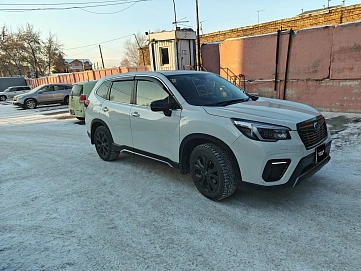 Subaru Forester, 2021г, полный привод, вариатор