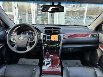 Toyota Camry, 2012г, передний привод, автомат