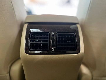 Toyota Camry, 2015г, передний привод, автомат