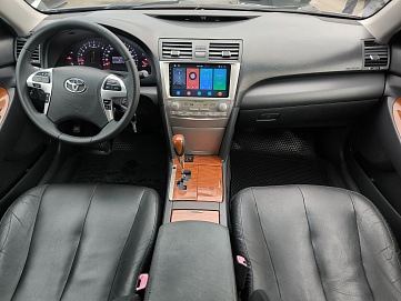 Toyota , 2010г., передний привод, автомат