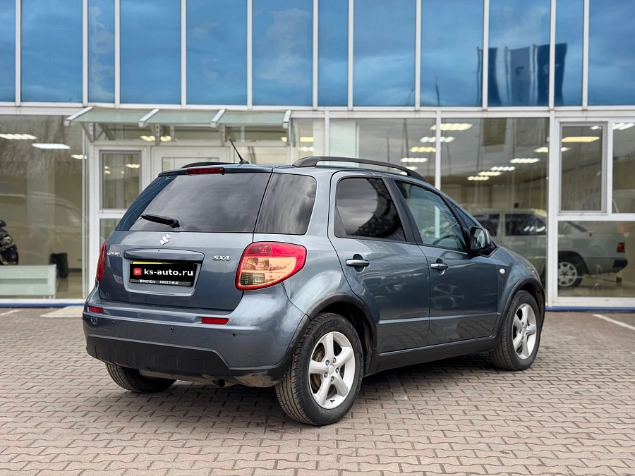 Suzuki SX4, 2008г., передний привод, автомат
