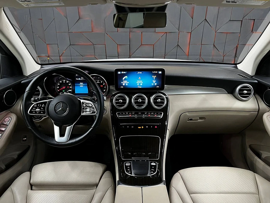 Mercedes-Benz GLC, 2022г., полный привод, автомат