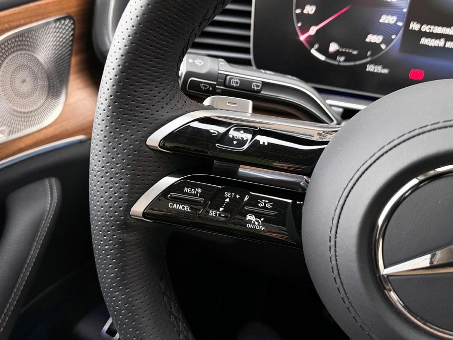 Mercedes-Benz GLS, 2025г., полный привод, автомат