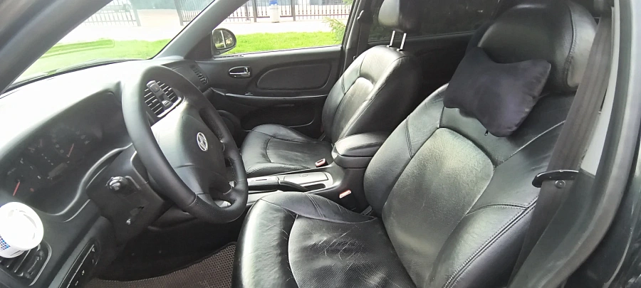 Hyundai Sonata, 2006г., передний привод, автомат