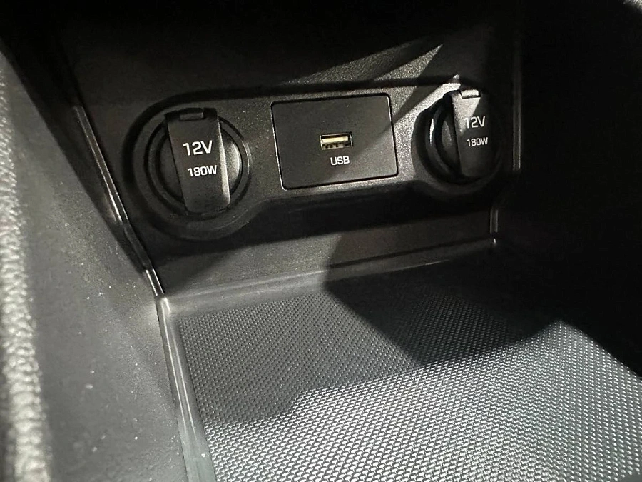 Hyundai Solaris, 2020г., передний привод, автомат