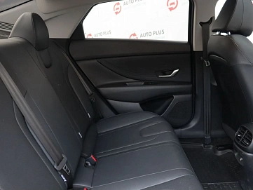 Hyundai Elantra, 2023г, передний привод, вариатор