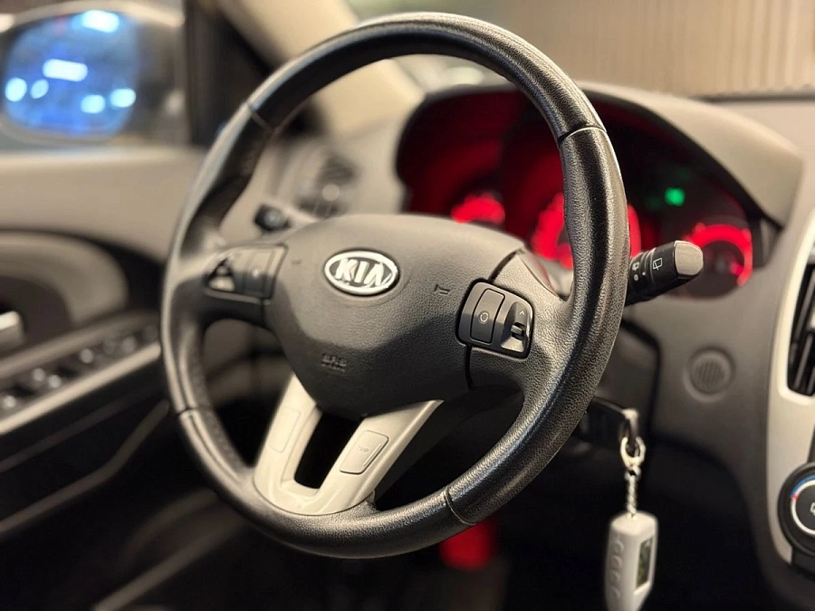 Kia Ceed, 2012г., передний привод, автомат