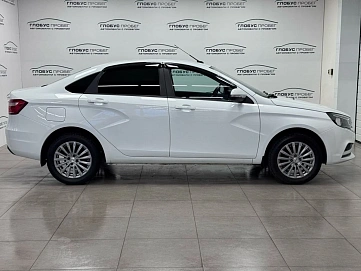 Lada (ВАЗ) Vesta, 2019г, передний привод, механика