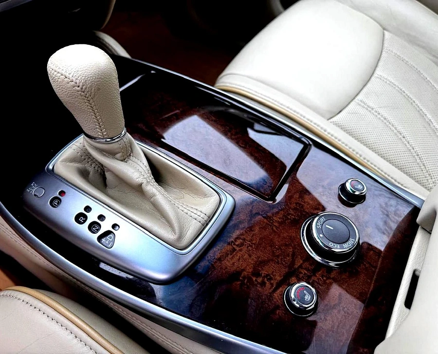 Infiniti JX, 2013г., полный привод, вариатор